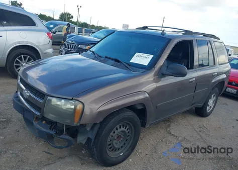2008 Chevrolet Trailblazer Lt from USA, damaged, VIN 1GNDS13S082131936